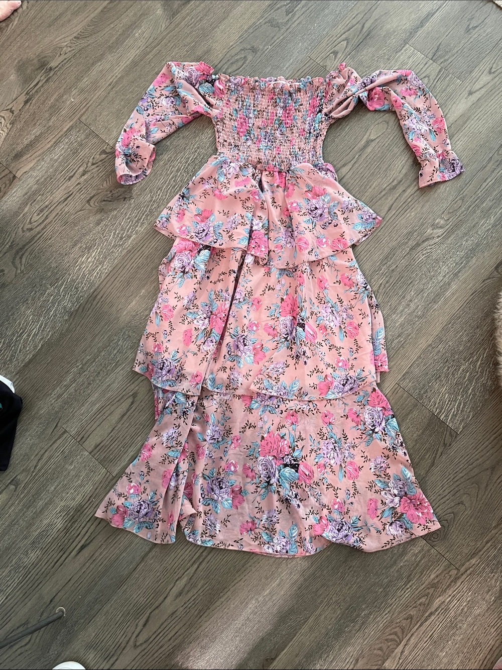 SHEIN Pink Floral Tiered Off-Shoulder Dress with Puff Sleeves